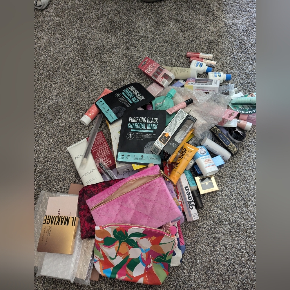 Makeup Mystery Bags 10 items